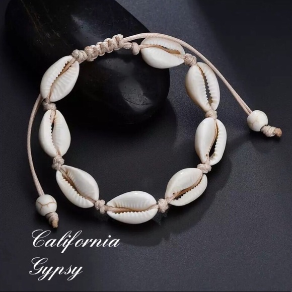 Beach Boho hippie conch shell bracelet/ anklet - Picture 4 of 5